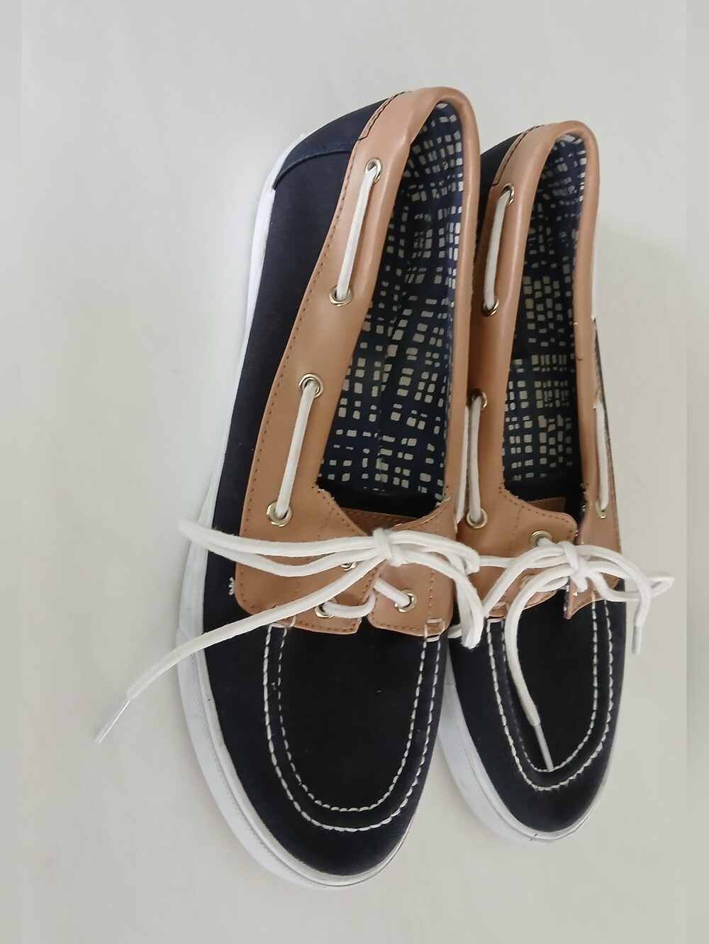 Tommy Hilfiger TWADRIEL‑Y Boat Shoes – Women’s 9.5 – Black/Tan – GUC
